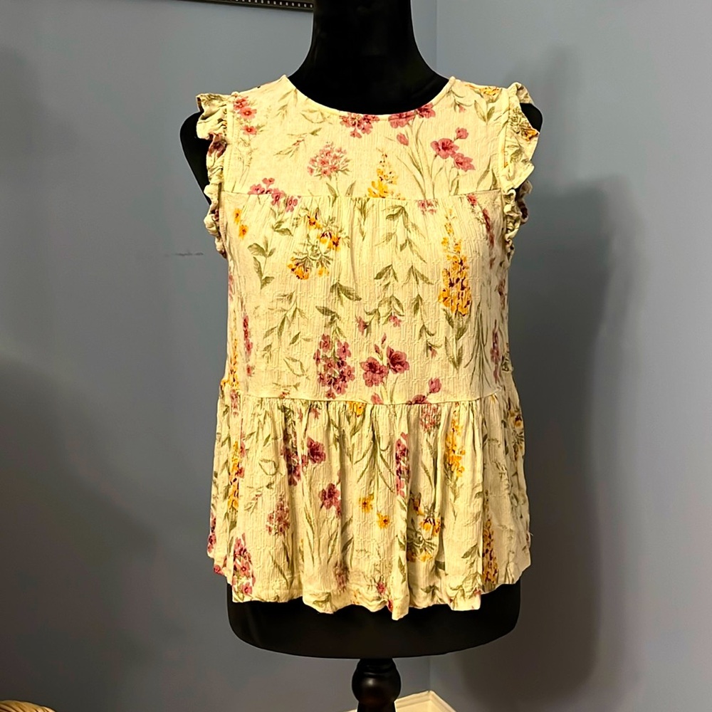 Botanical Tiered Swing Tank